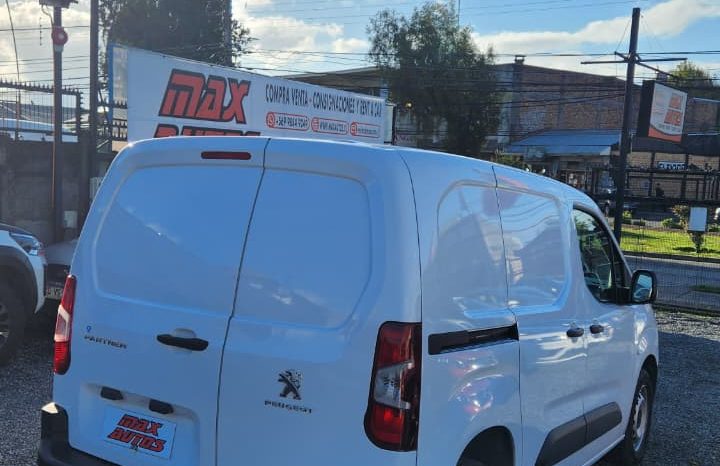 
								PEUGEOT PARTNER L1 1.5   2024 full									