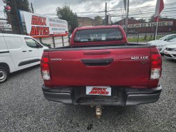 
										TOYOTA HILUX 2.4 DX 4X4 full									