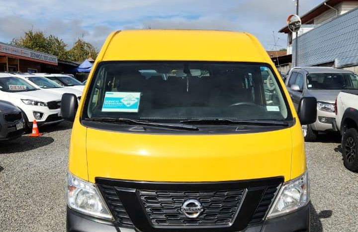 
								MINIBUS NISSAN NV 350 2.5 22+1 full									