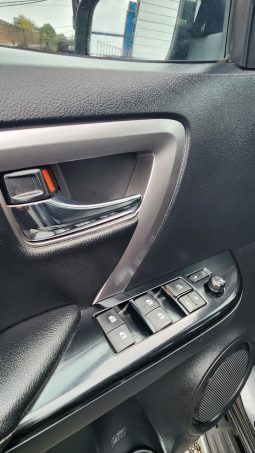 
										TOYOTA FORTUNER SRX 4X2 AUT 3 CORRIDAS DE ASIENTOS full									