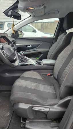 
										PEUGEOT 3008 BLUE HDI 1.5 DIESEL full									