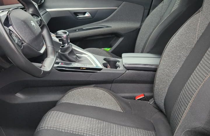 
								PEUGEOT 3008 BLUE HDI 1.5 DIESEL full									