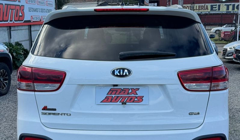 
								KIA SORENTO 4X4 2.2 AUT full									