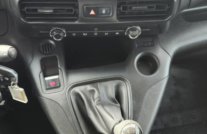 
								PEUGEOT PARTNER L2 HDI 1.6 2022}{ full									