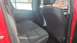 
										TOYOTA HILUX 2.4 DX 4X4 full									