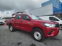 TOYOTA HILUX 2.4 DX 4X4