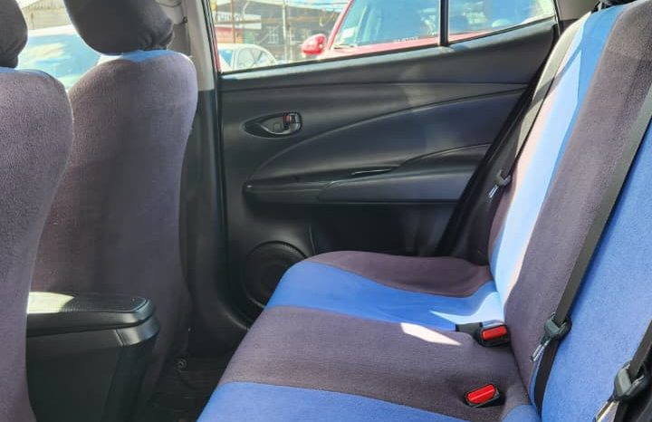 
								TOYOTA YARIS XLI 1.5 2020 full									