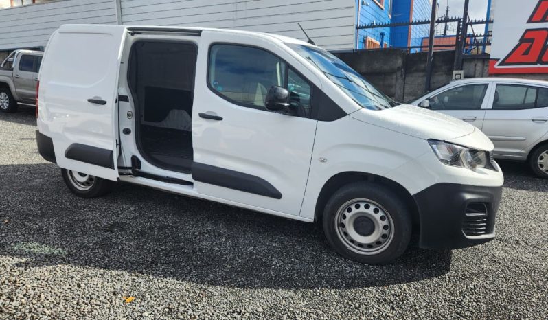 
								PEUGEOT PARTNER L2 HDI 1.6 2022}{ full									