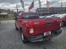 
										TOYOTA HILUX 2.4 DX 4X4 full									