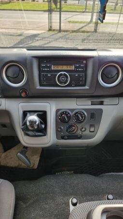 
										MINIBUS NISSAN NV 350 2.5 22+1 full									