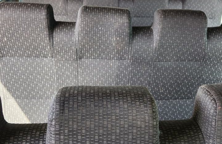 
								MINIBUS NISSAN NV 350 2.5 22+1 full									