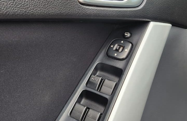 
								MAZDA BT 50 SDX 2.2 MT 4X4 full									