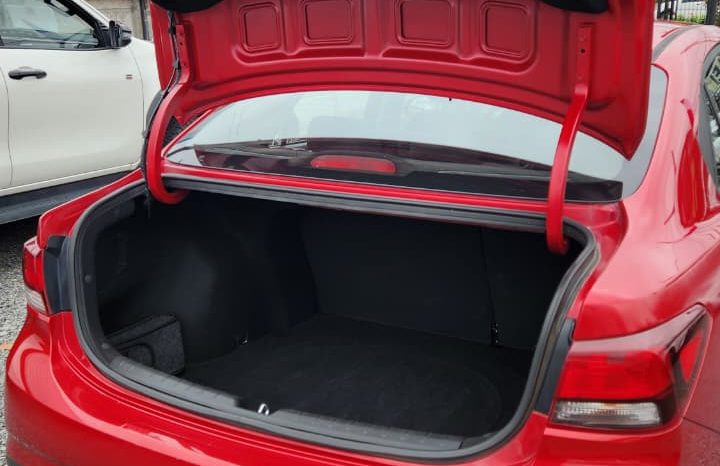 
								KIA RIO 4 LX 1.4 2018 full									