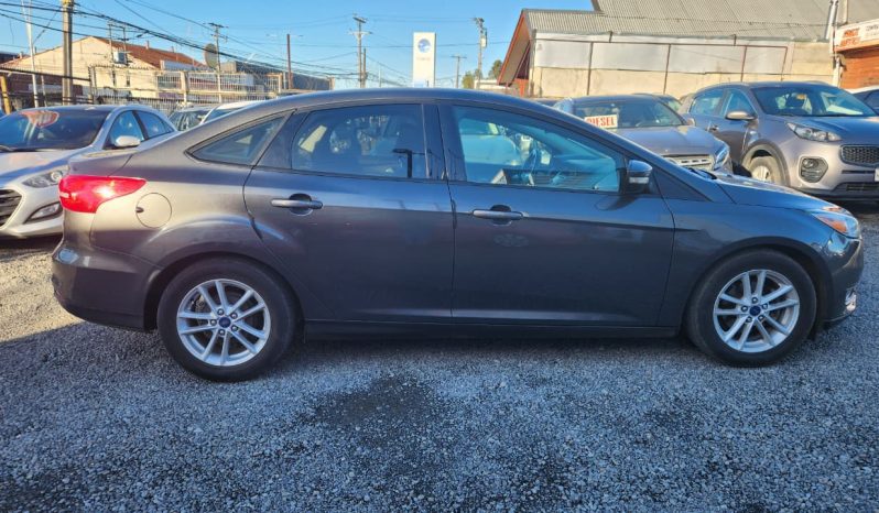 
								FORD FOCUS 2.0 2017 full									