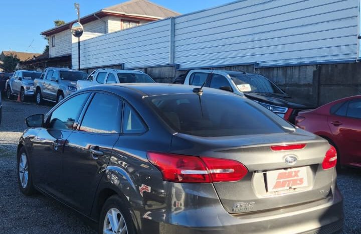 
								FORD FOCUS 2.0 2017 full									