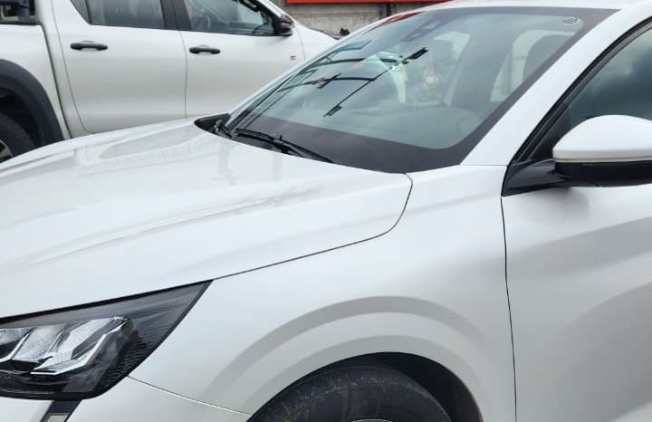 
								PEUGEOT 208 ACTIVE 1.2 PURITECH full									