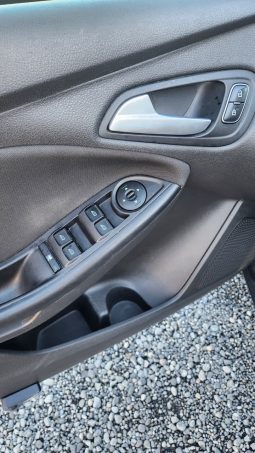 
										FORD FOCUS 2.0 2017 full									