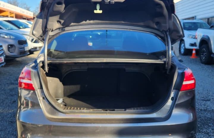 
								FORD FOCUS 2.0 2017 full									