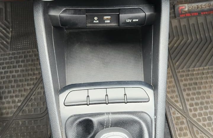 
								KIA RIO 4 LX 1.4 2018 full									