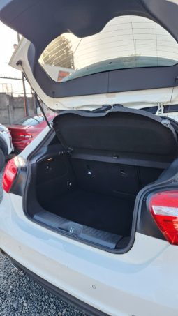 
										MERCEDES BENZ A200 1.6T AUT full									