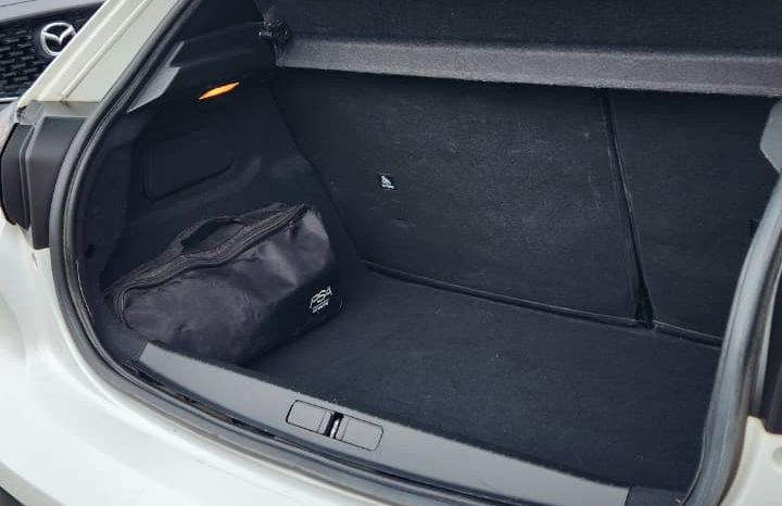 
								PEUGEOT 208 ACTIVE 1.2 PURITECH full									