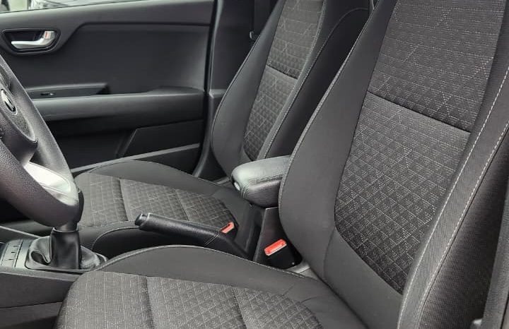 
								KIA RIO 4 LX 1.4 2018 full									