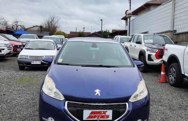 
								PEUGEOT 208 ALLURE 2014 full									