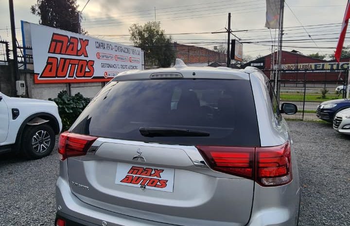 
								MITSUBISHI NEW OUTLANDER 2018 2.0 AUT full									