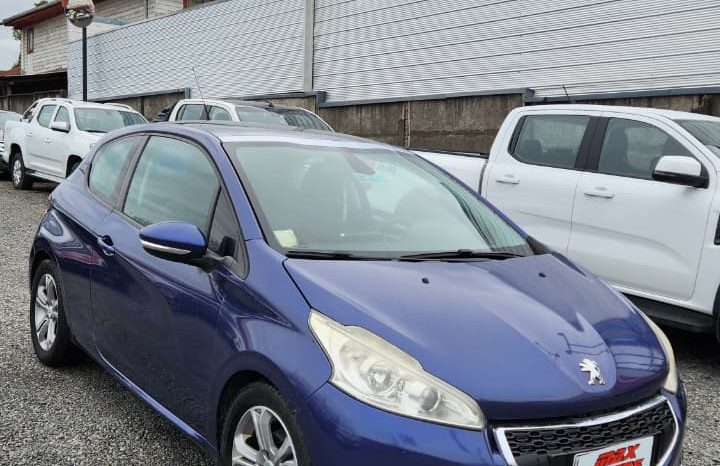 
								PEUGEOT 208 ALLURE 2014 full									