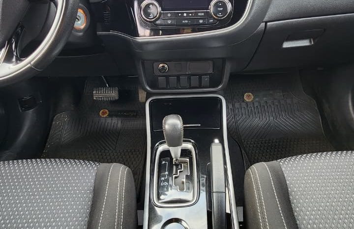 
								MITSUBISHI NEW OUTLANDER 2018 2.0 AUT full									