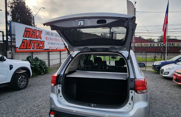 
								MITSUBISHI NEW OUTLANDER 2018 2.0 AUT full									