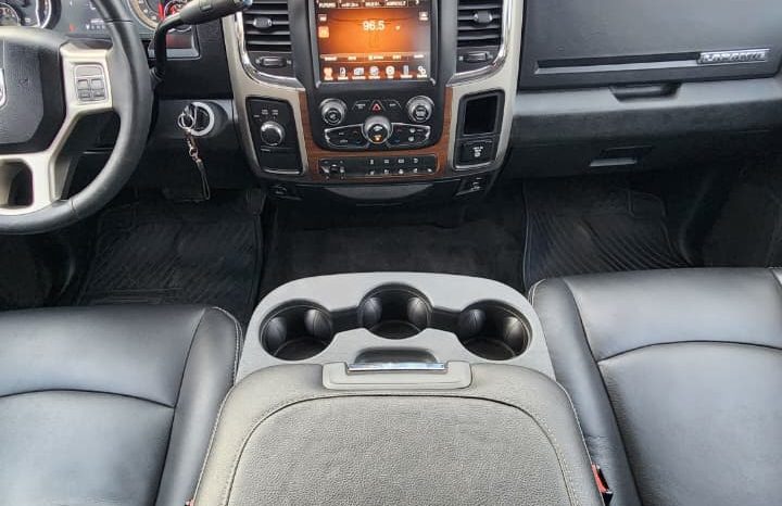 
								DODGE RAM 2500 LARAMIE 4X4 6.7 AUT 2015 full									