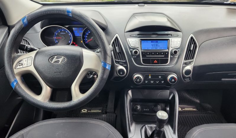 
								HYUNDAI NEW TUCSON GL 2.0 2013 4X2 full									