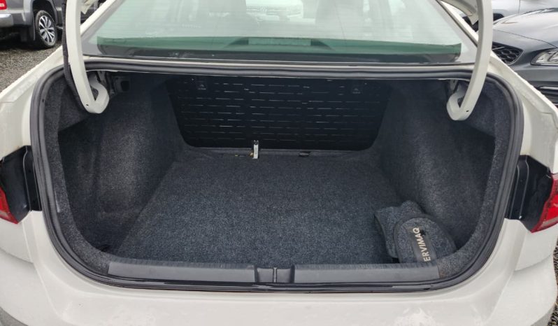 
								VOLKSWAGEN VIRTUS 1.6 TRENDLINE  2019 full									