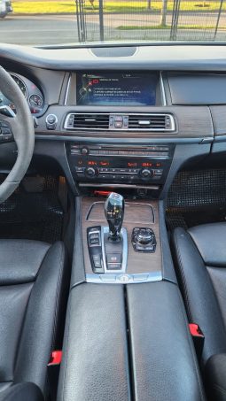 
										BMW 750I 4.4 AUT 2014 full									