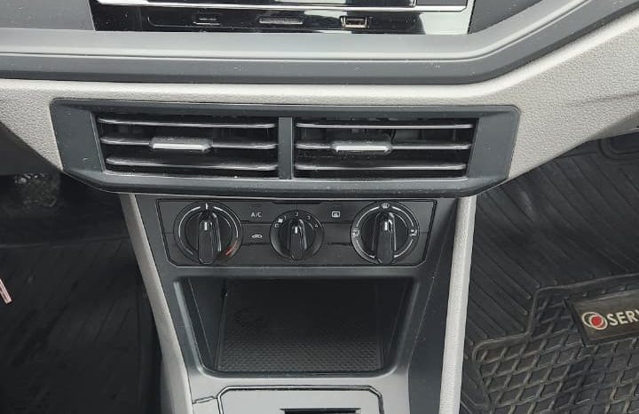
								VOLKSWAGEN VIRTUS 1.6 TRENDLINE  2019 full									