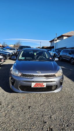 KIA RIO 4 LX 1.4 2019 GRIS