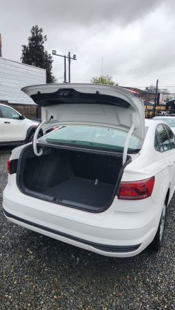
										VOLKSWAGEN VIRTUS 1.6 TRENDLINE  2019 full									