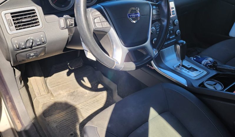 
								VOLVO XC70 CONFORD 3.2 2012 full									