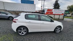 
										PEUGEOT 308 ALLURE 1.6 2018 DIESEL full									