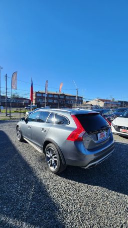 
										VOLVO  V60 Cross Country D4 AWD 2.4T DIESEL full									