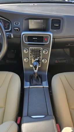 
										VOLVO  V60 Cross Country D4 AWD 2.4T DIESEL full									