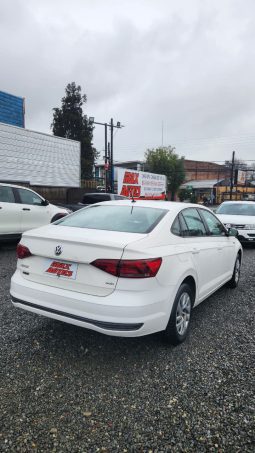
										VOLKSWAGEN VIRTUS 1.6 TRENDLINE  2019 full									