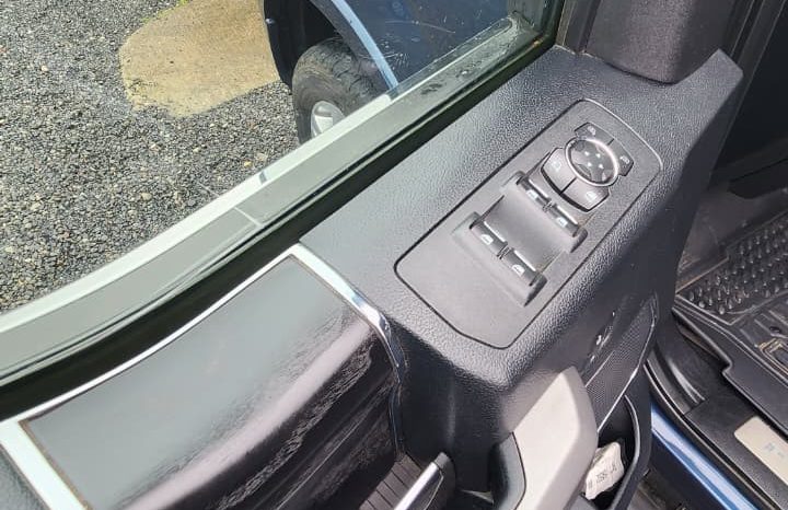 
								FORD F150 PLATINUM ECOBOOST 4X4 3.5 AUT full									