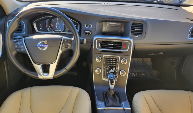 
								VOLVO  V60 Cross Country D4 AWD 2.4T DIESEL full									