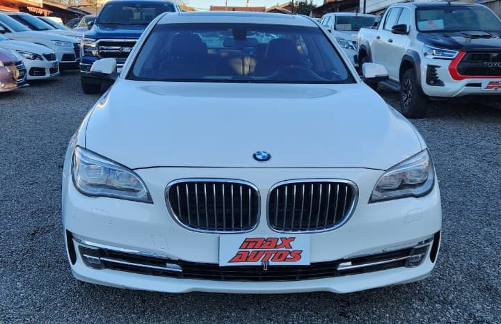 
								BMW 750I 4.4 AUT 2014 full									