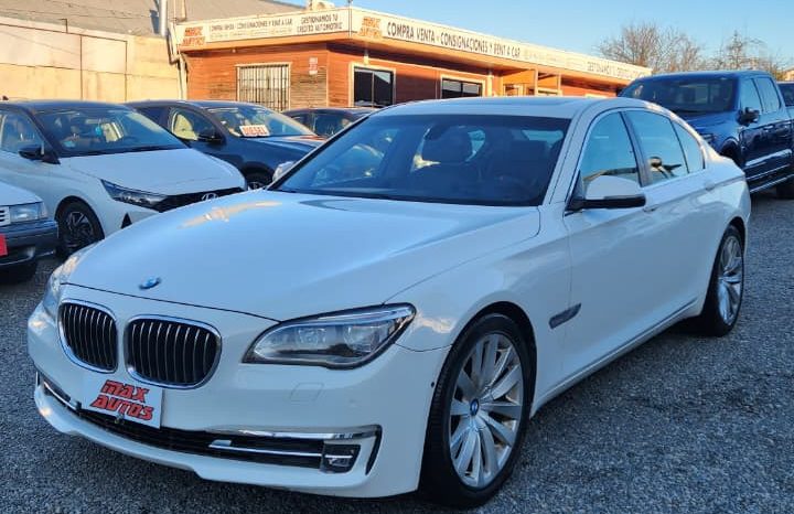 
								BMW 750I 4.4 AUT 2014 full									