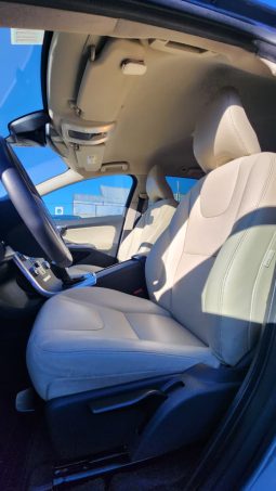 
										VOLVO  V60 Cross Country D4 AWD 2.4T DIESEL full									