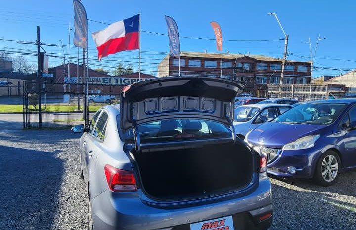 
								KIA RIO 4 LX 1.4 2019 GRIS full									