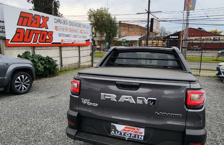 
								RAM 700 LARAMIE CD 1.3 full									
